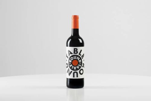 黑与白优秀葡萄酒产品包装设计